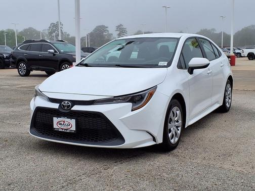 White 2022 Toyota Corolla LE