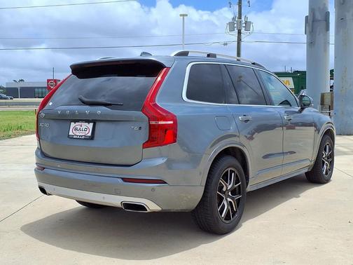 Osmium Gray Metallic 2018 Volvo XC90 T6 Momentum
