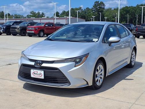 Classic Silver Metallic 2024 Toyota Corolla LE