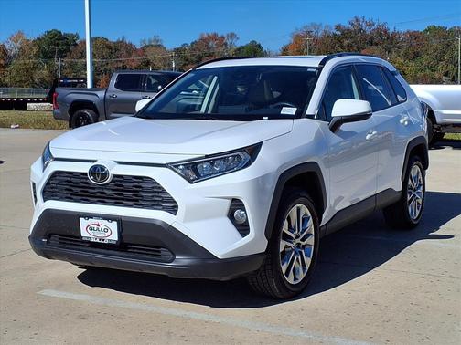 2020 Toyota RAV4 XLE Premium