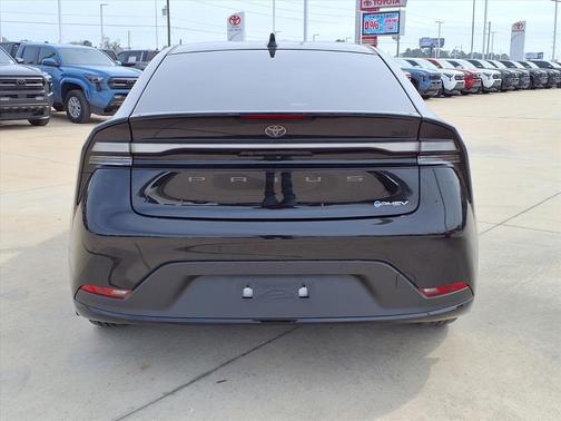 2026 Toyota Prius Plug-In Hybrid SE