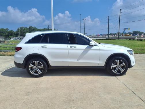 Polar White 2021 Mercedes-Benz GLC 300 Base