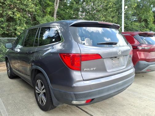 Modern Steel Metallic 2017 Honda Pilot EX-L
