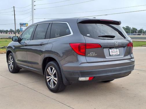Modern Steel Metallic 2017 Honda Pilot EX-L