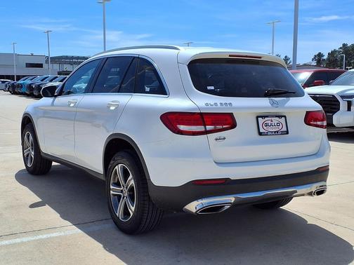 2018 Mercedes-Benz GLC 300 Base