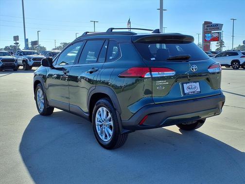 2025 Toyota Corolla Cross LE