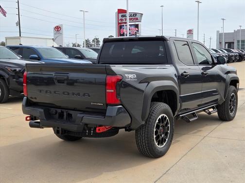 2026 Toyota Tacoma Hybrid TRD Off Road