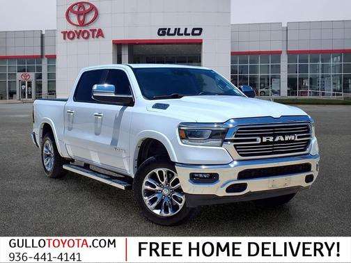 Bright White Clearcoat 2022 RAM 1500 Laramie