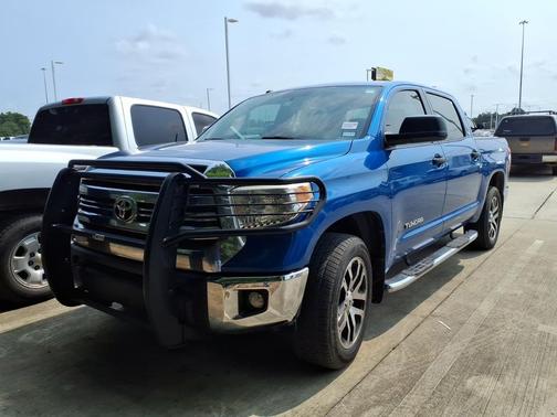 Blazing Blue Pearl 2017 Toyota Tundra SR5