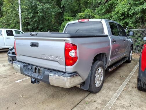 Silver Sky Metallic 2017 Toyota Tundra SR5