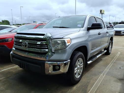 Silver Sky Metallic 2017 Toyota Tundra SR5