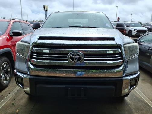 Silver Sky Metallic 2017 Toyota Tundra SR5