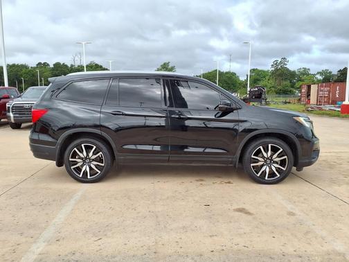 Crystal Black Pearl 2020 Honda Pilot Touring 8-Passenger