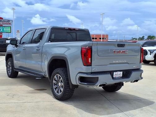 Thunderstorm Gray 2024 GMC Sierra 1500 AT4