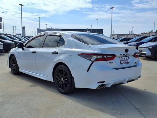 White 2022 Toyota Camry SE