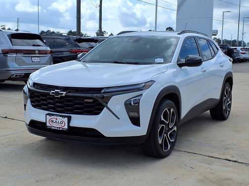 Summit White 2024 Chevrolet Trax 2RS