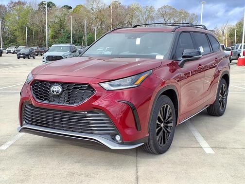 Ruby Flare Pearl 2026 Toyota Highlander XSE