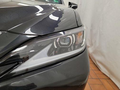 2022 Lexus ES 350 Base