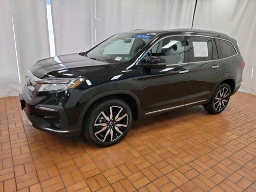 2022 Honda Pilot Touring 8-Passenger