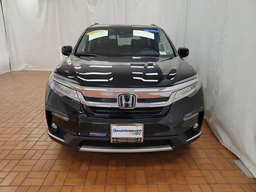 2022 Honda Pilot Touring 8-Passenger