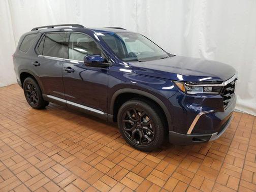 2025 Honda Pilot Touring 8-Passenger