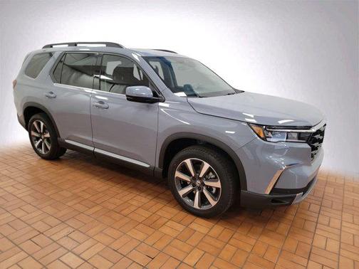 2025 Honda Pilot Touring 8-Passenger