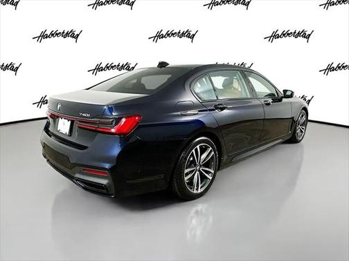 2022 BMW 740 i xDrive