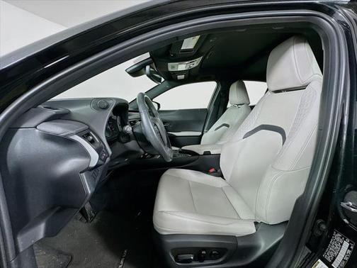 2022 Lexus UX 250h Base