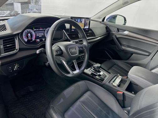 2022 Audi Q5 45 S line Premium Plus