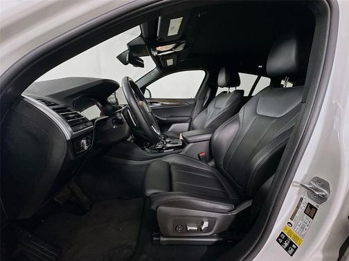 2022 BMW X4 xDrive30i