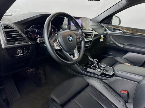 2022 BMW X4 xDrive30i