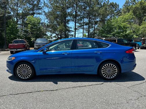BLUE LIGHTNING 2017 Ford Fusion SE