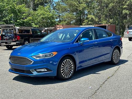 BLUE LIGHTNING 2017 Ford Fusion SE
