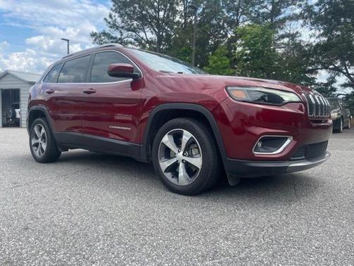 Red Metallic 2019 Jeep Cherokee LIMITED