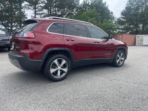 Red Metallic 2019 Jeep Cherokee LIMITED