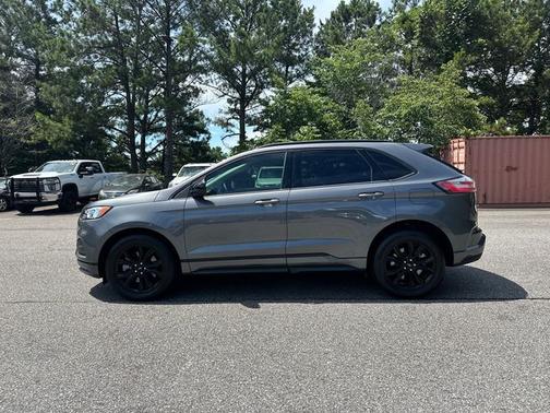 CARBONIZED GRAY 2024 Ford Edge SE