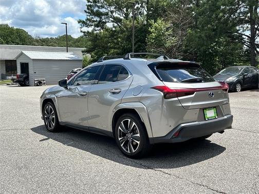 2022 Lexus UX 250h BASE