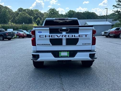2024 Chevrolet Silverado 1500 CUSTOM