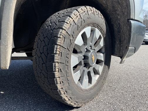 2024 Chevrolet Silverado 2500 CUSTOM