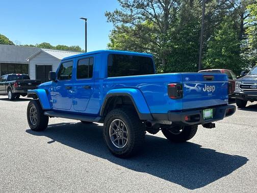 Hydro Blue Pearlcoat 2021 Jeep Gladiator OVERLAND