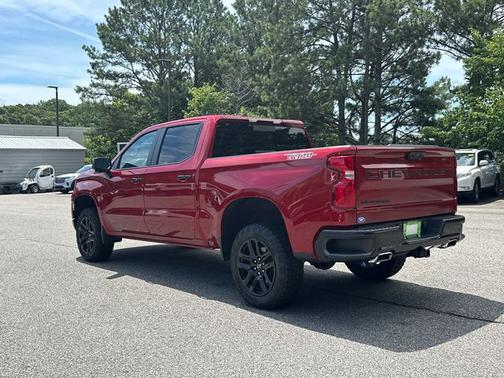Radiant Red 2023 Chevrolet Silverado 1500 LT TRAIL BOSS