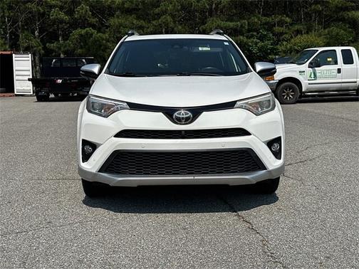 2016 Toyota RAV4 SE