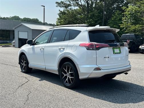 2016 Toyota RAV4 SE