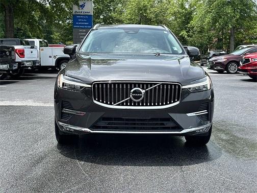 2022 Volvo XC60 B6 INSCRIPTION