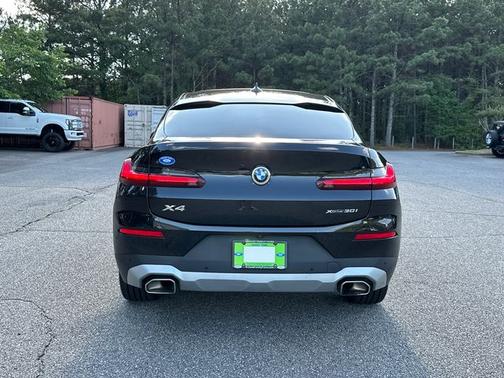 Black Sapphire Metallic 2024 BMW X4 XDRIVE30I
