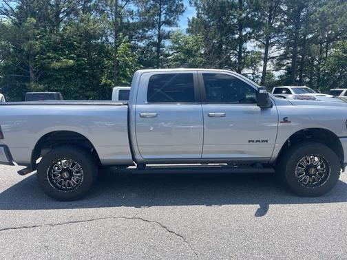 Billet Silver Metallic Clearcoat 2024 RAM 2500 LARAMIE