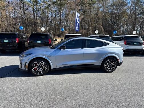2022 Ford Mustang Mach-E GT
