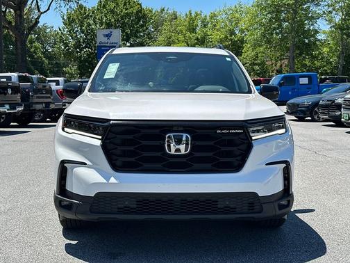 Platinum White Pearl 2025 Honda Pilot BLACK EDITION