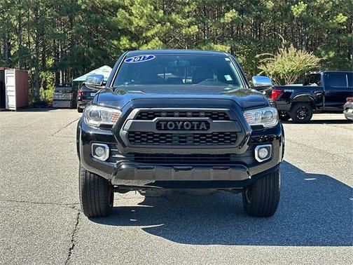 2017 Toyota Tacoma LIMITED