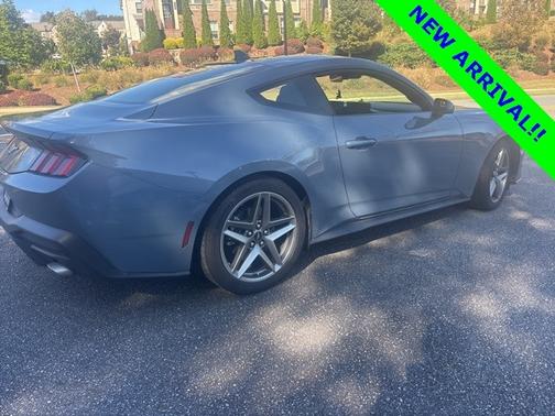 2025 Ford Mustang ECOBOOST